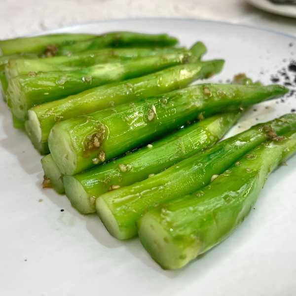 Stir-fried Chinese Kale with Vinegar